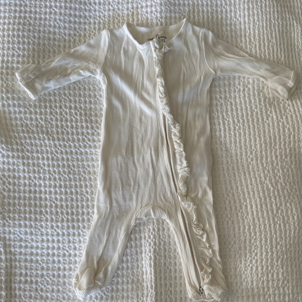 Caden Lane Cream Ruffled Footie